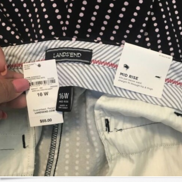 Lands End whispering pink dots chino shorts NWT - Picture 4 of 4